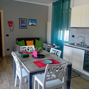 Dining - VILLA GRANDPA NICOLA (Montenero di Bisaccia)