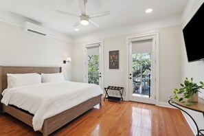 2 Schlafzimmer, Schreibtisch, Bügeleisen/Bügelbrett, WLAN