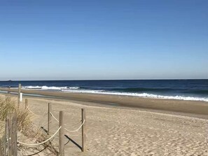 Beach - Sleeps 8 | Pool | Parking | Steps to Beach (Ocean City)