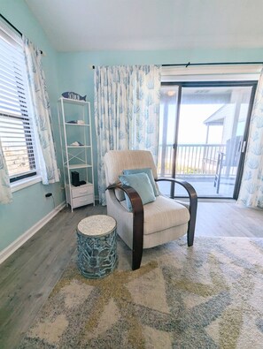 Smart TV, DVD player, books, video library - Clean, Oceanfront Condo w/ Pool Access, King Bed & Beautiful Views! (North Topsail Beach)