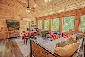 TV connectée, cheminée