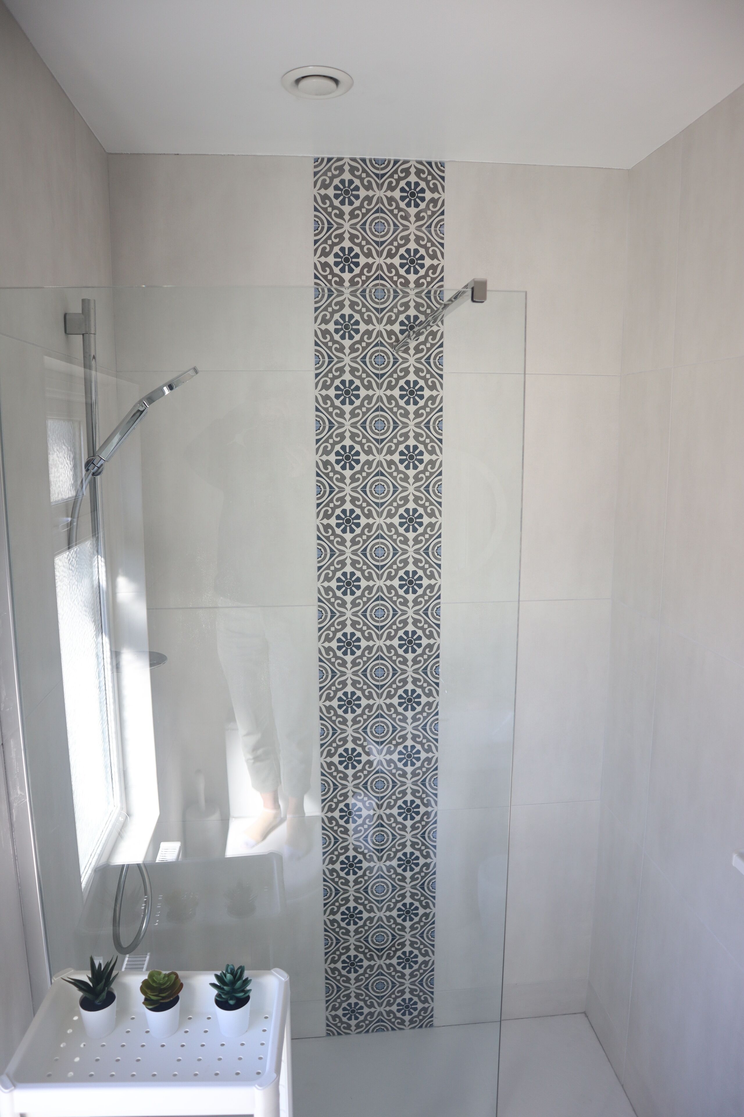 Shower, towels, soap, toilet paper