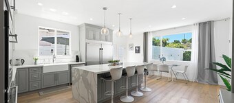 Family-Friendly Pool House near Universal Studios w/ Guesthouse - Events Inquire