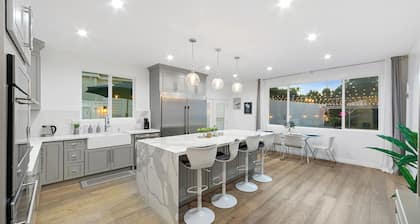 5 BR Villa w/ detached Guesthouse by Universal Studios - Events Allowed