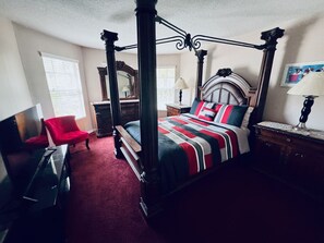 4 多间卧室、办公桌、熨斗/熨衣板、免费 WiFi