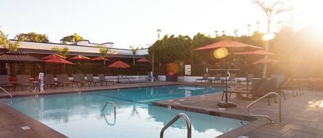 Piscine extérieure, piscine chauffée