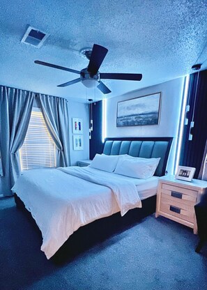 2 bedrooms, iron/ironing board, free WiFi, bed sheets - Glamorous 2bed Apartment/Minutes to Braves Stadium (Smyrna)