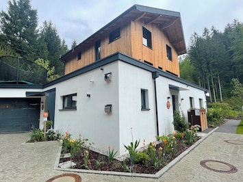 Wohnung mit Parkplätzen direkt vor der Türe