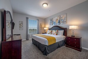 2 Schlafzimmer, Bügeleisen/Bügelbrett, Reisekinderbett, kostenloses WLAN