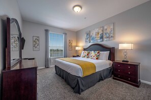 4 Schlafzimmer, Bügeleisen/Bügelbrett, Reisekinderbett, WLAN