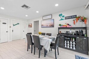 Dining - Perfect for tournament teams, work crews, and family getaways, Sweet Pink offers a comfortable, peaceful stay designed to feel like your home away from home. (Riviera Beach)