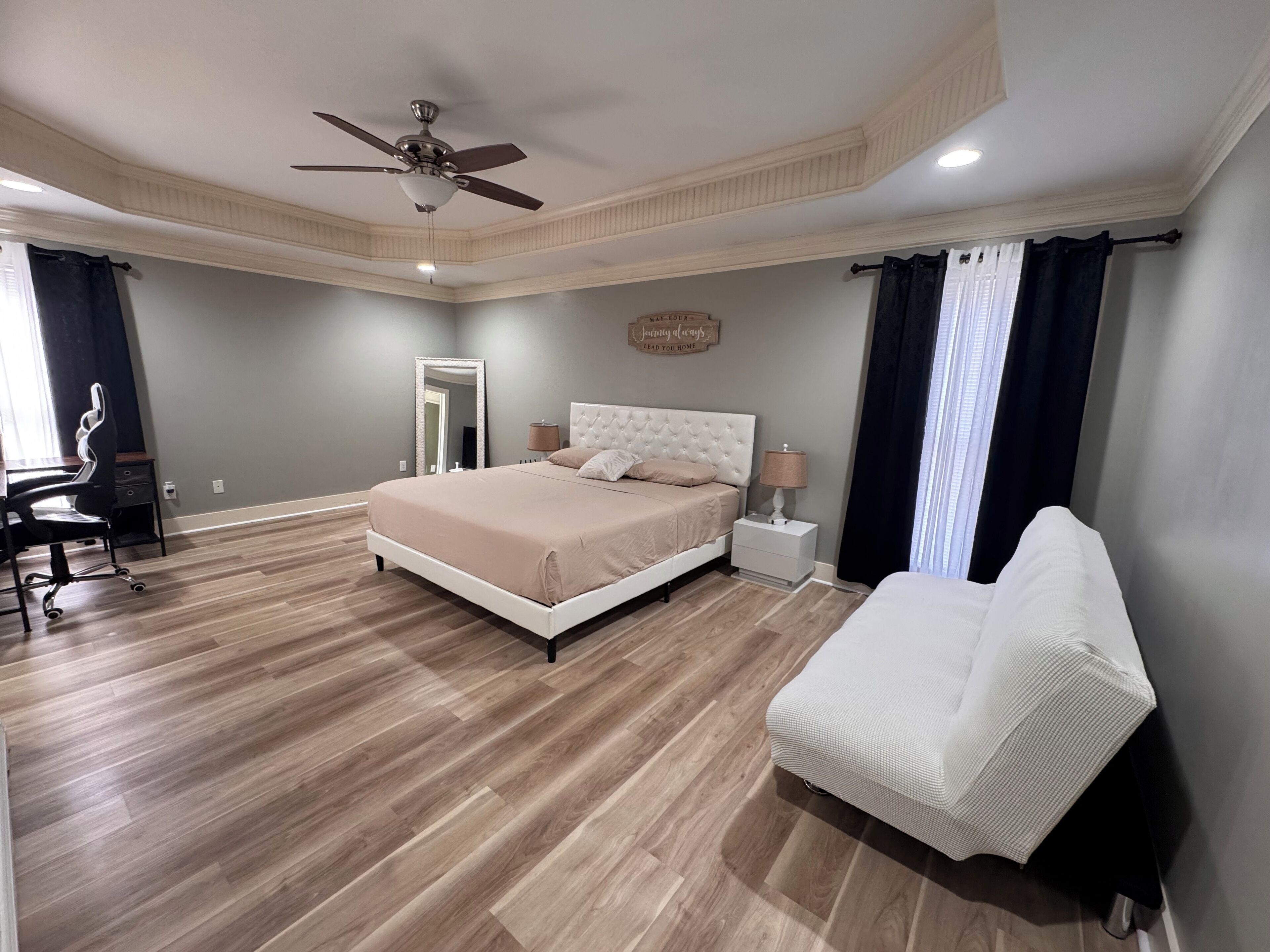 3 chambres, accès au Wi-Fi (inclus), literie fournie