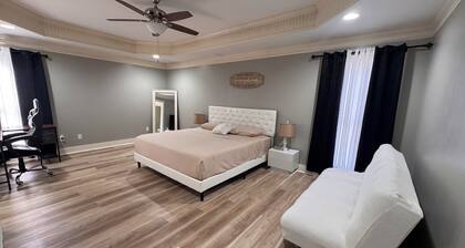 Home in the heart of Enterprise