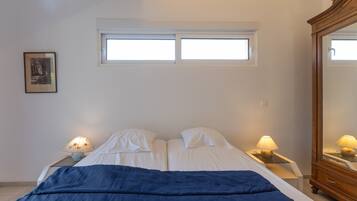 5 chambres, Wi-Fi gratuit, draps fournis