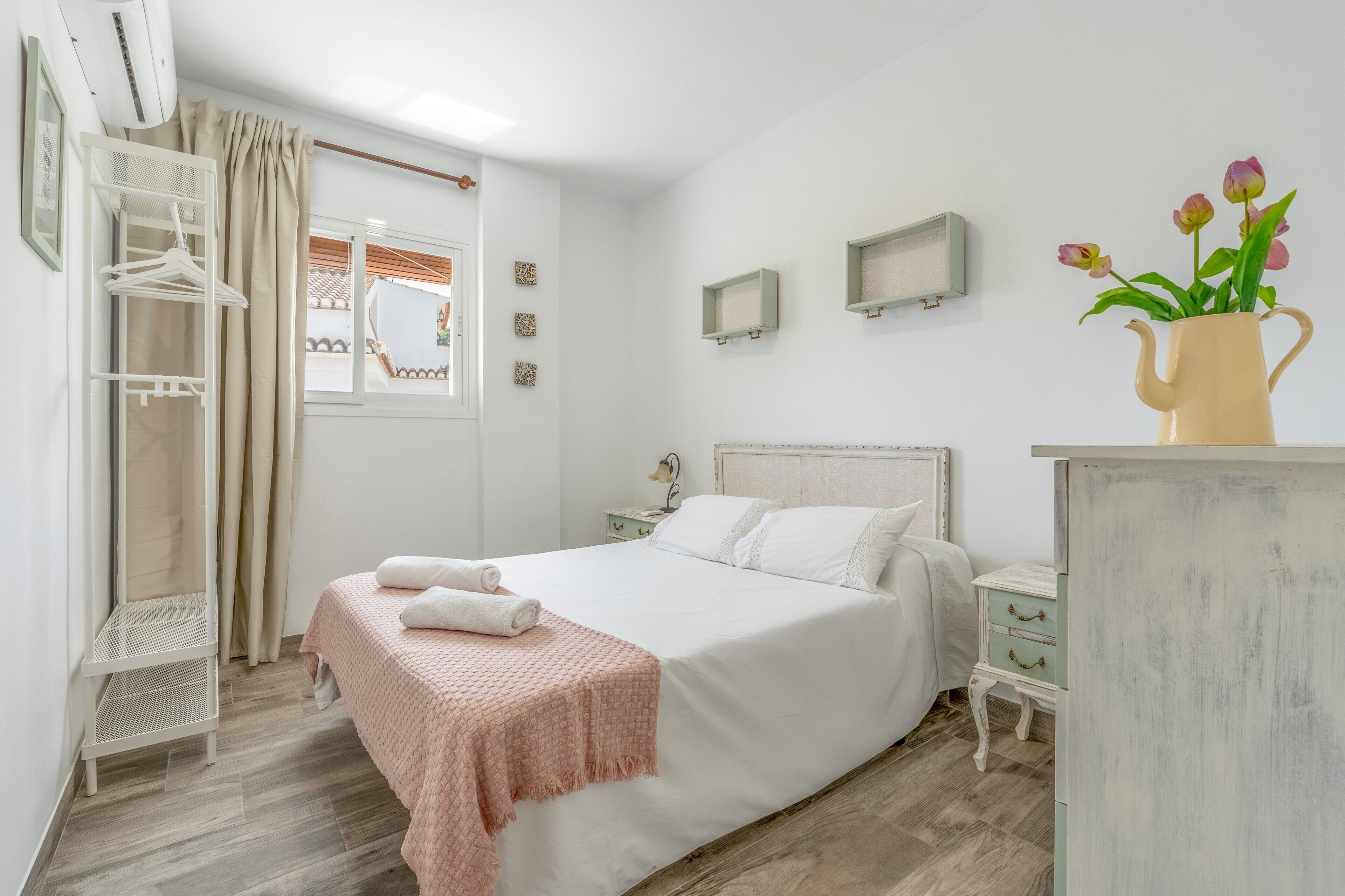 2 habitaciones, wifi gratis y ropa de cama 