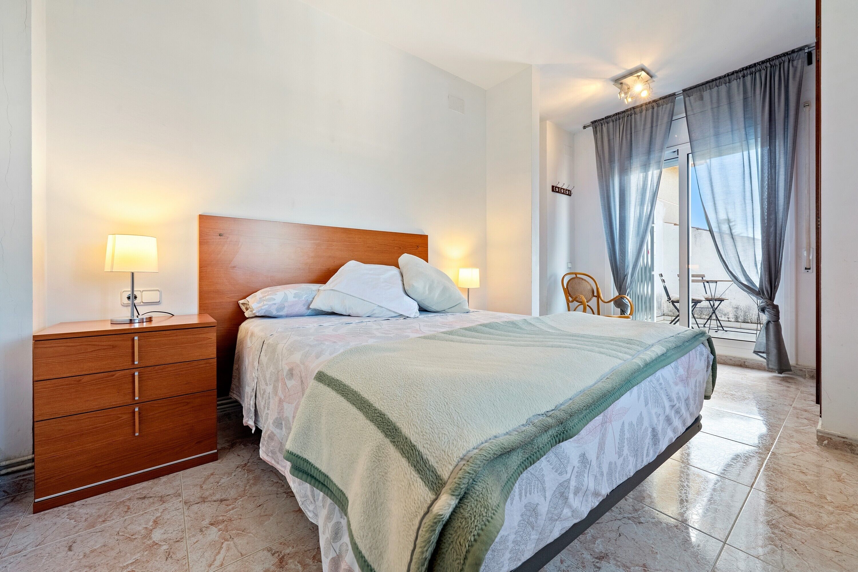 5 camere, ferro/asse da stiro, Wi-Fi gratuito, lenzuola