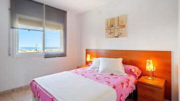 5 bedrooms, iron/ironing board, free WiFi, bed sheets