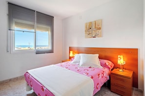 5 dormitorios, tabla de planchar con plancha, wifi gratis y ropa de cama