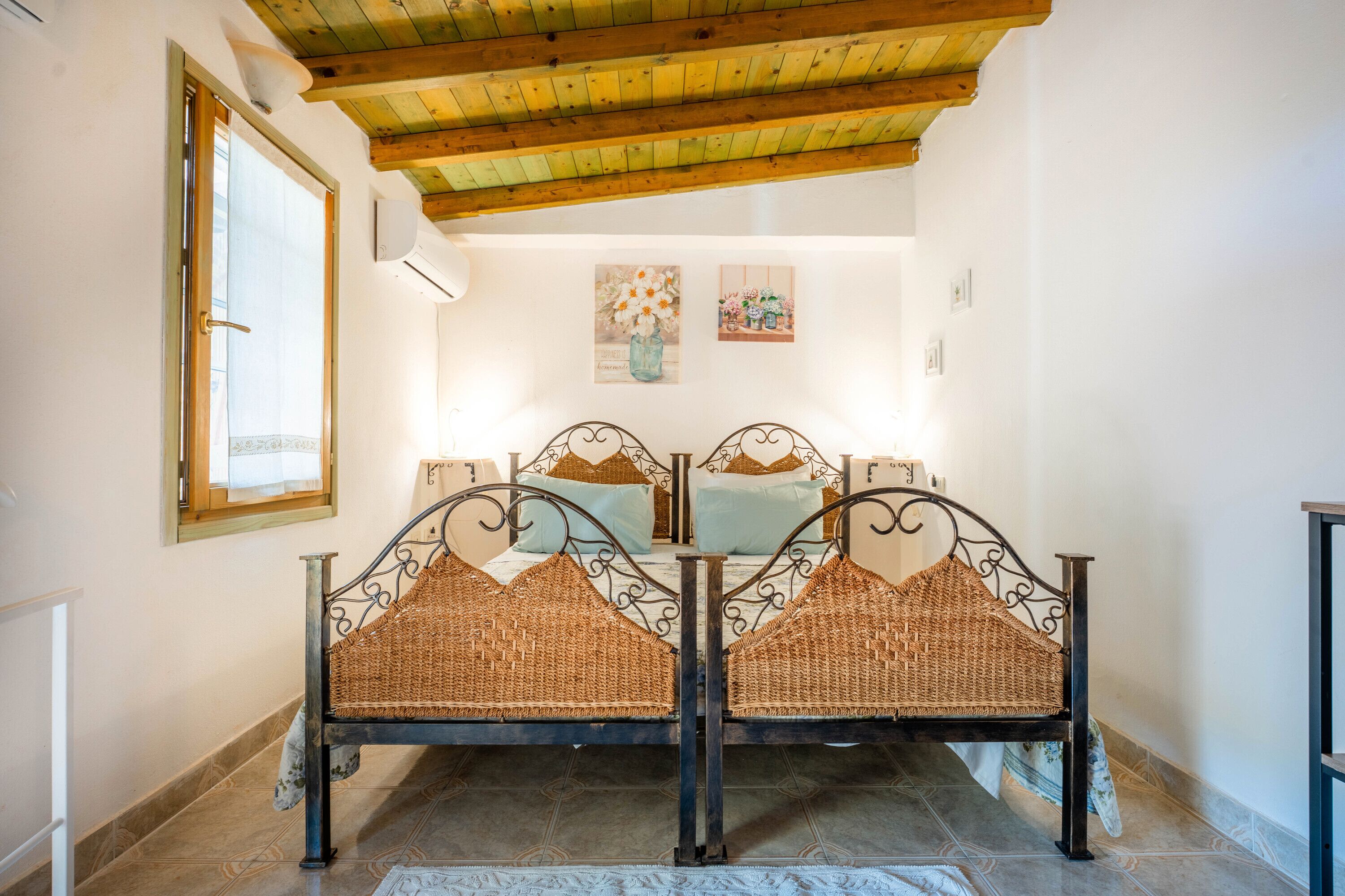 1 chambre, fer et planche à repasser, Wi-Fi gratuit, draps fournis