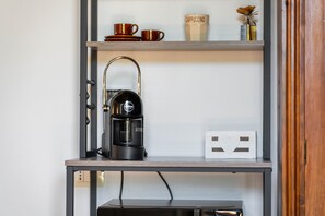 Interior - Room 'Melograno' with Private Garden and Air Conditioning (Quartu Sant'Elena)