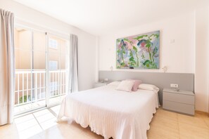 3 bedrooms, iron/ironing board, free WiFi, bed sheets - Apartment 'Llenaire' with Mountain View, Wi-Fi and Air Conditioning (Port de Pollença)
