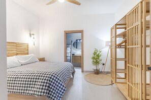 4 bedrooms, WiFi, bed sheets