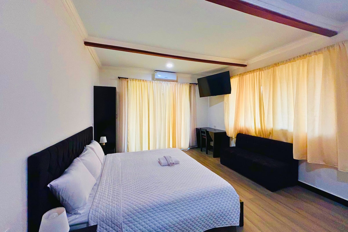 Luxury Double Room, Balcony, Lake View