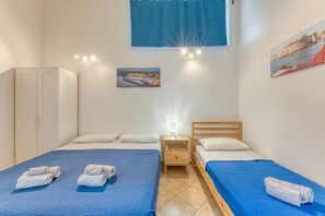 2 多间卧室、免费 WiFi、床单