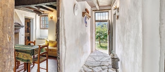 Holiday Home 'Ca' Rionda' with Mountain View, Private Garden and Wi-Fi
