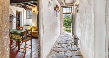 Holiday Home 'Ca' Rionda' with Mountain View, Private Garden and Wi-Fi