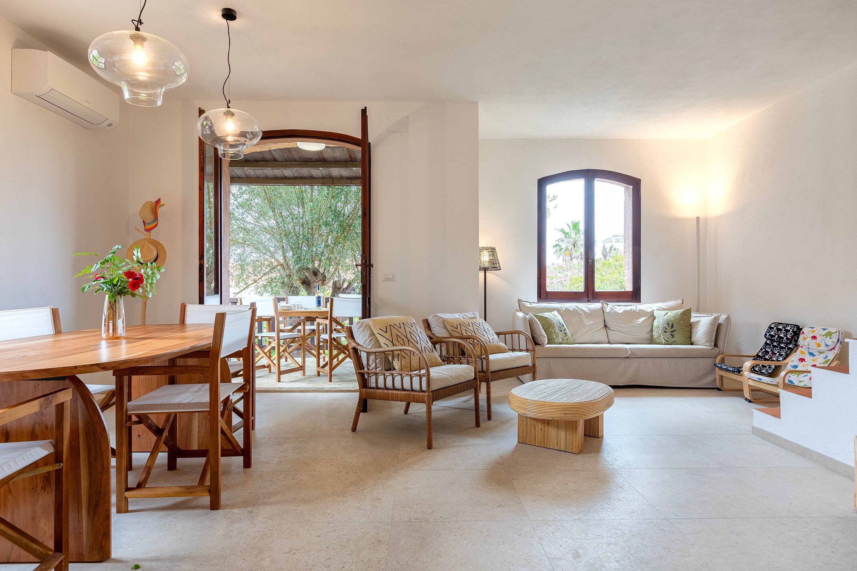 Télévision, cheminée