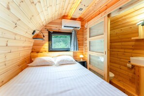 1 camera, Wi-Fi gratuito, lenzuola