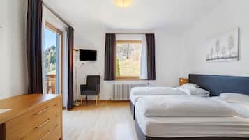 1 bedroom, free WiFi, bed sheets