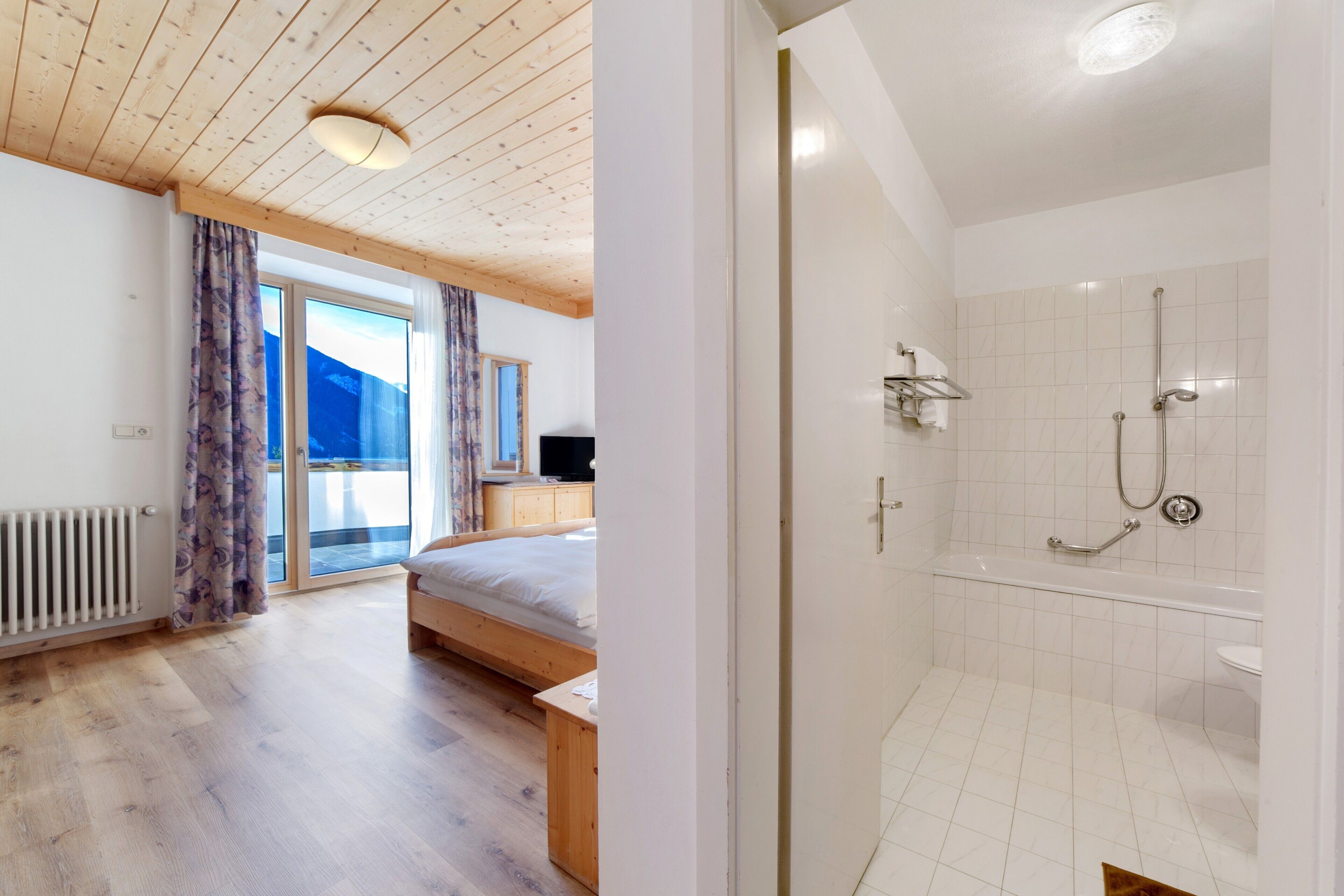 1 chambre, Wi-Fi gratuit, draps fournis