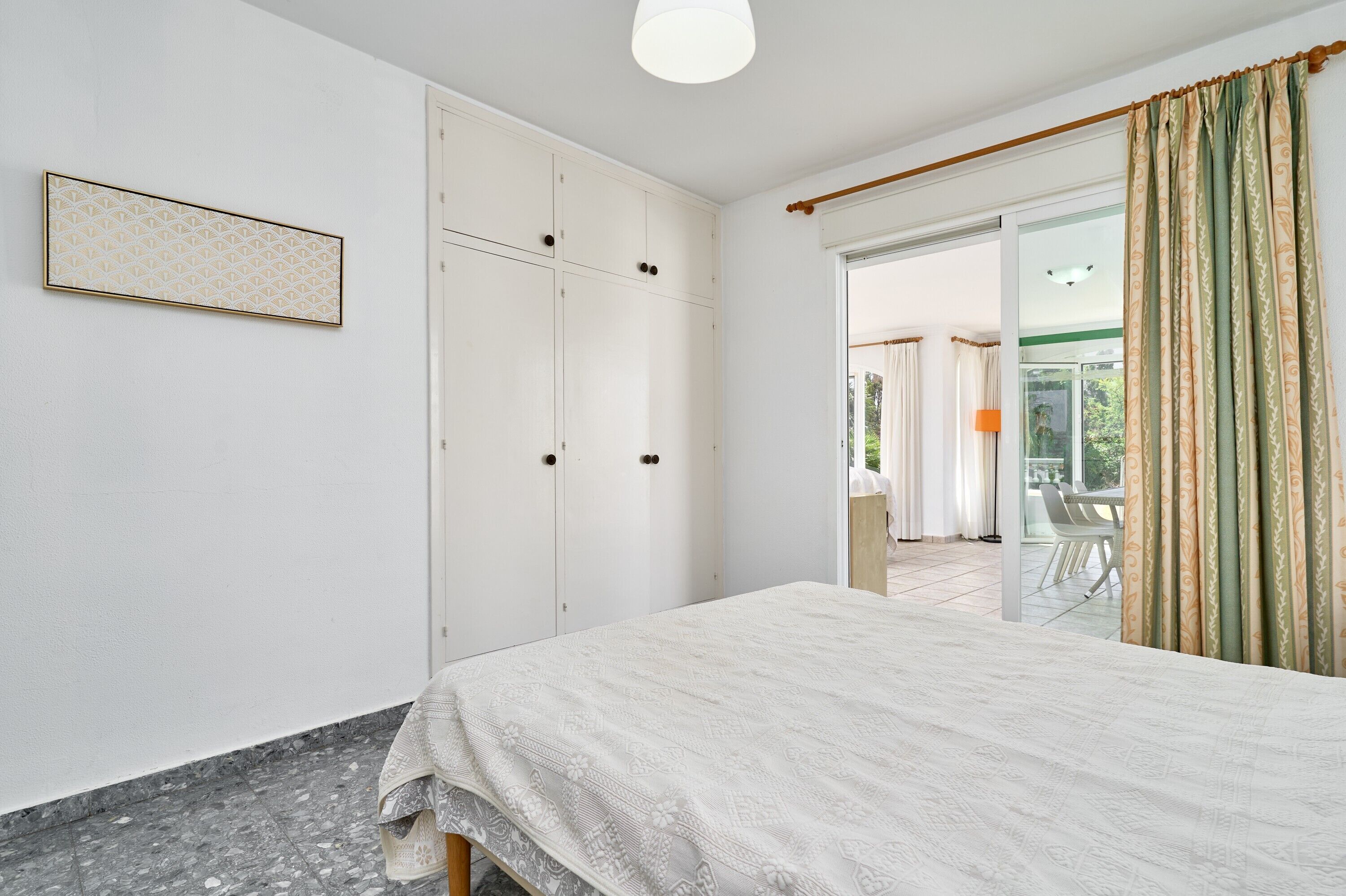 3 bedrooms, free WiFi, bed sheets