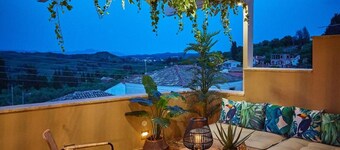 Holiday Home 'Village House Lianelia Luxury' with Sea View, Wi-Fi and Air Conditioning