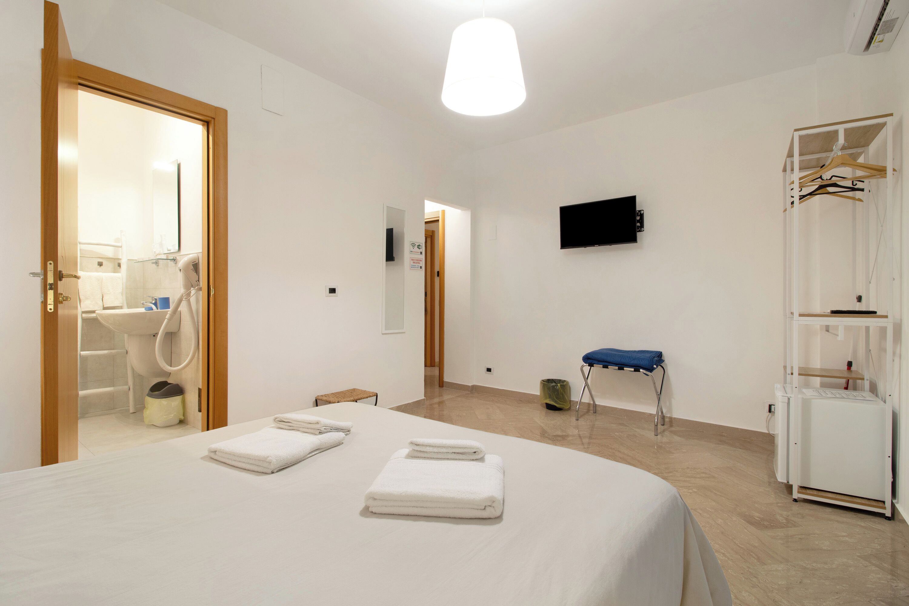 1 chambre, Wi-Fi gratuit, draps fournis