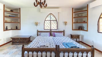 4 bedrooms, free WiFi, bed sheets