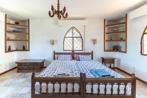 4 habitaciones, wifi gratis y ropa de cama 