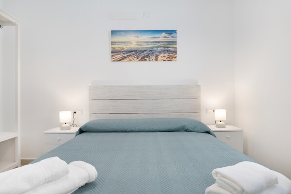 2 多间卧室、熨斗/熨衣板、免费 WiFi、床单