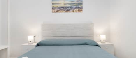 2 chambres, fer et planche à repasser, Wi-Fi gratuit, draps fournis