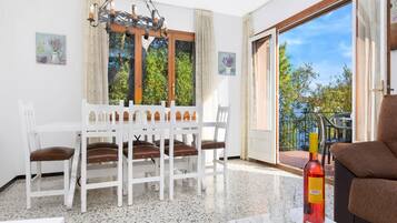 ๋น๋ผ | ๋ค์ด๋