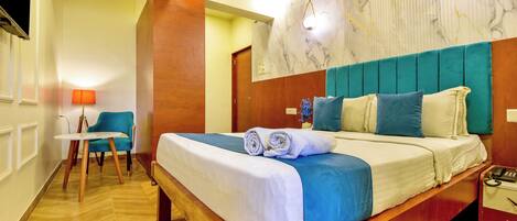 Deluxe-huone | 1 makuuhuone, kannettavalle tietokoneelle sopiva työtila, ilmainen Wi-Fi