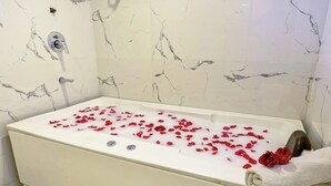 Luxury Suite | Jetted tub - THE Solitaire Residency  (Kalyan)