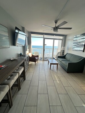 Smart TV, video games