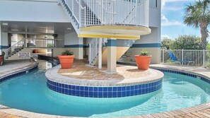 Innenpool, beheizter Pool