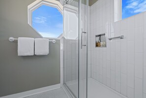 Shower, hair dryer, towels