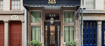 1-Bdrm Suite in NOLA Historic Warehouse District Near the Famous French Quarter