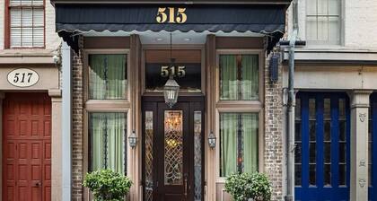 1-Bdrm Suite in NOLA Historic Warehouse District Near the Famous French Quarter