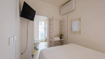 1 bedroom, travel crib, free WiFi, bed sheets